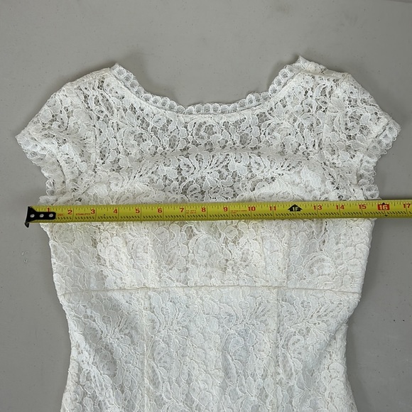 DB Studio (David’s Bridal) All Over Lace knee length dress cap sleeve in Ivory 2 - Picture 10 of 12